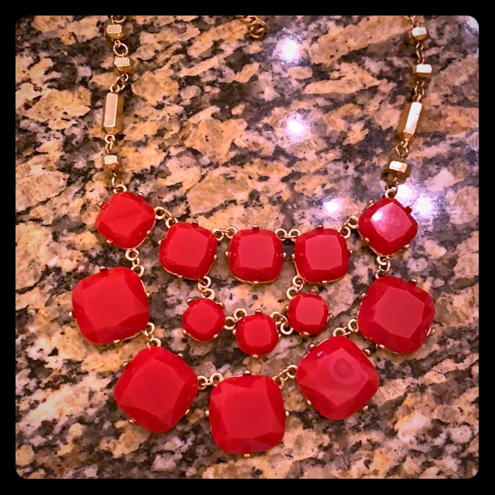 Kate Spade bright red statement necklace ♠️💕